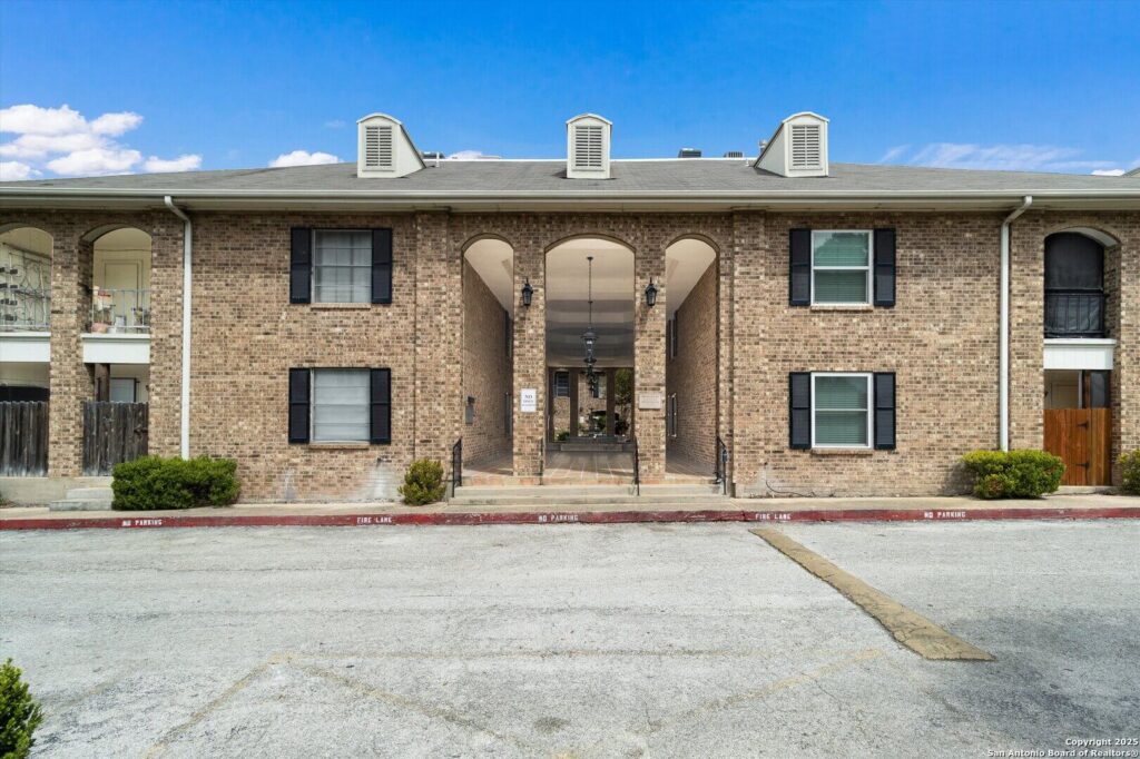 1819 Babcock Rd 505, San Antonio, TX 78229